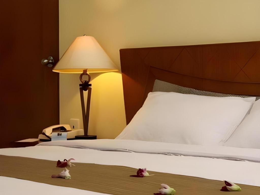 Makassar Golden Hotel Eksteriør bilde