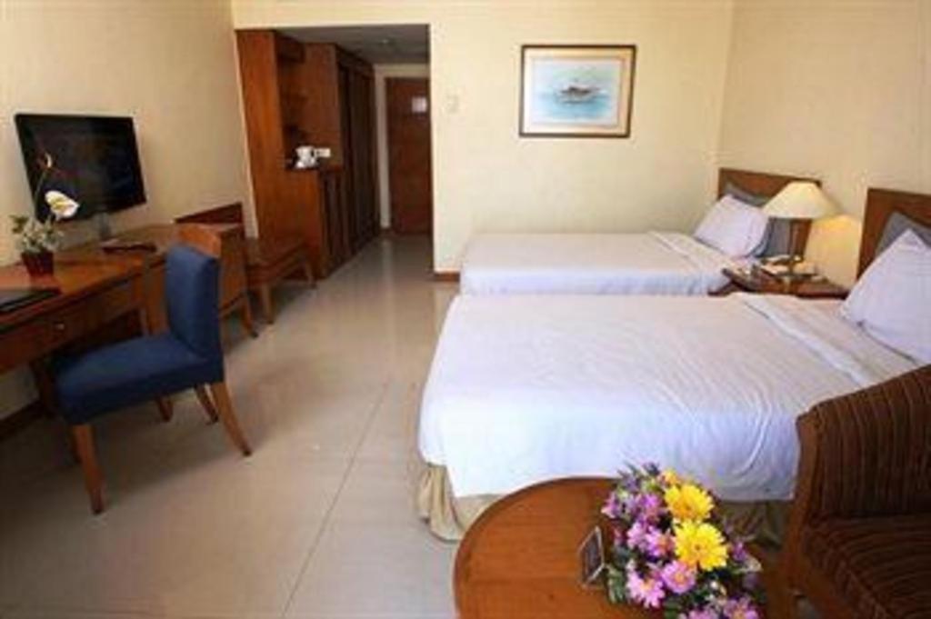 Makassar Golden Hotel Eksteriør bilde