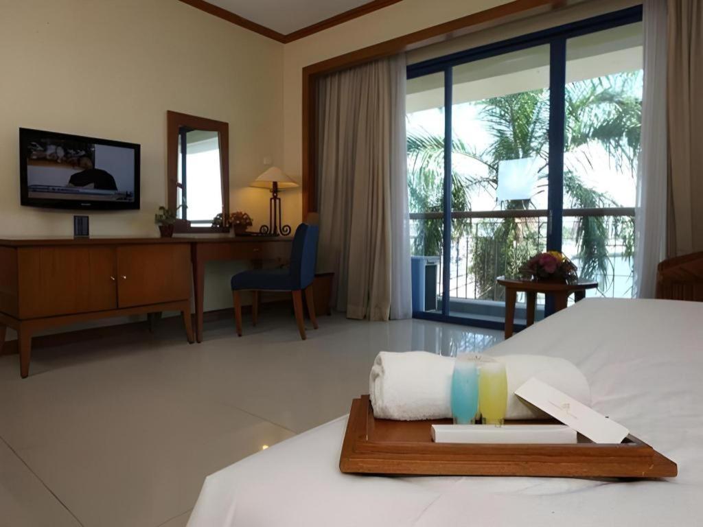 Makassar Golden Hotel Eksteriør bilde